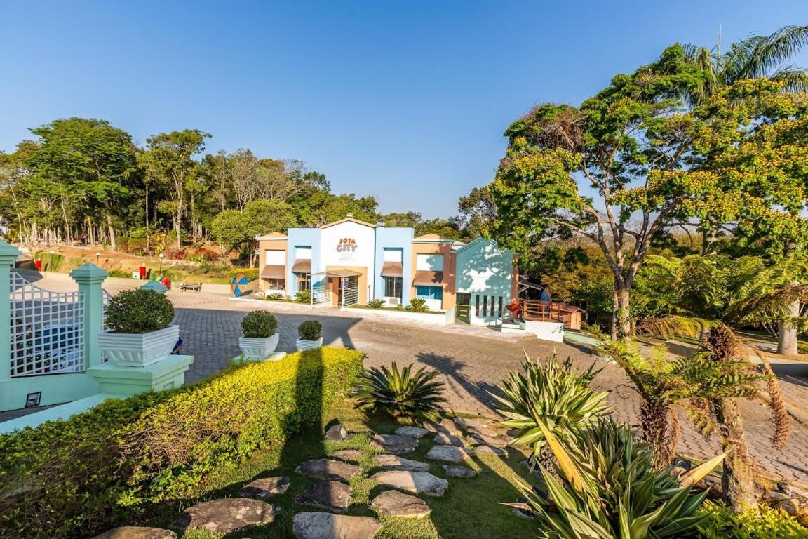 Taua Hotel & Convention Caete Ngoại thất bức ảnh